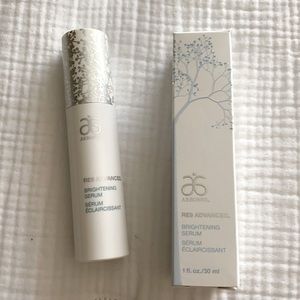 Arbonne RE9 Advanced Brightening Serum